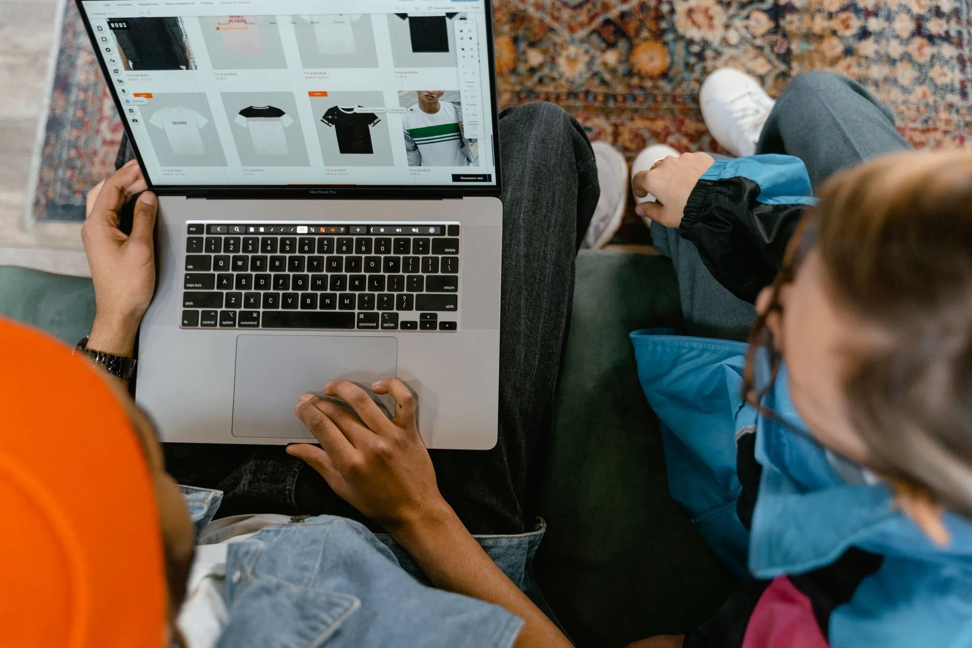 Social Commerce & Retail